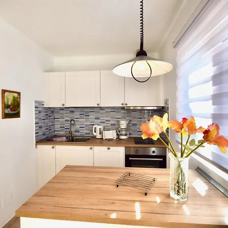 Apartament Buganvillia *